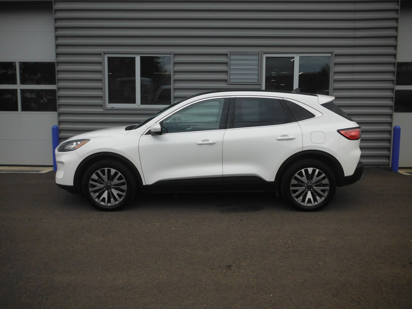 2022 FORD Escape