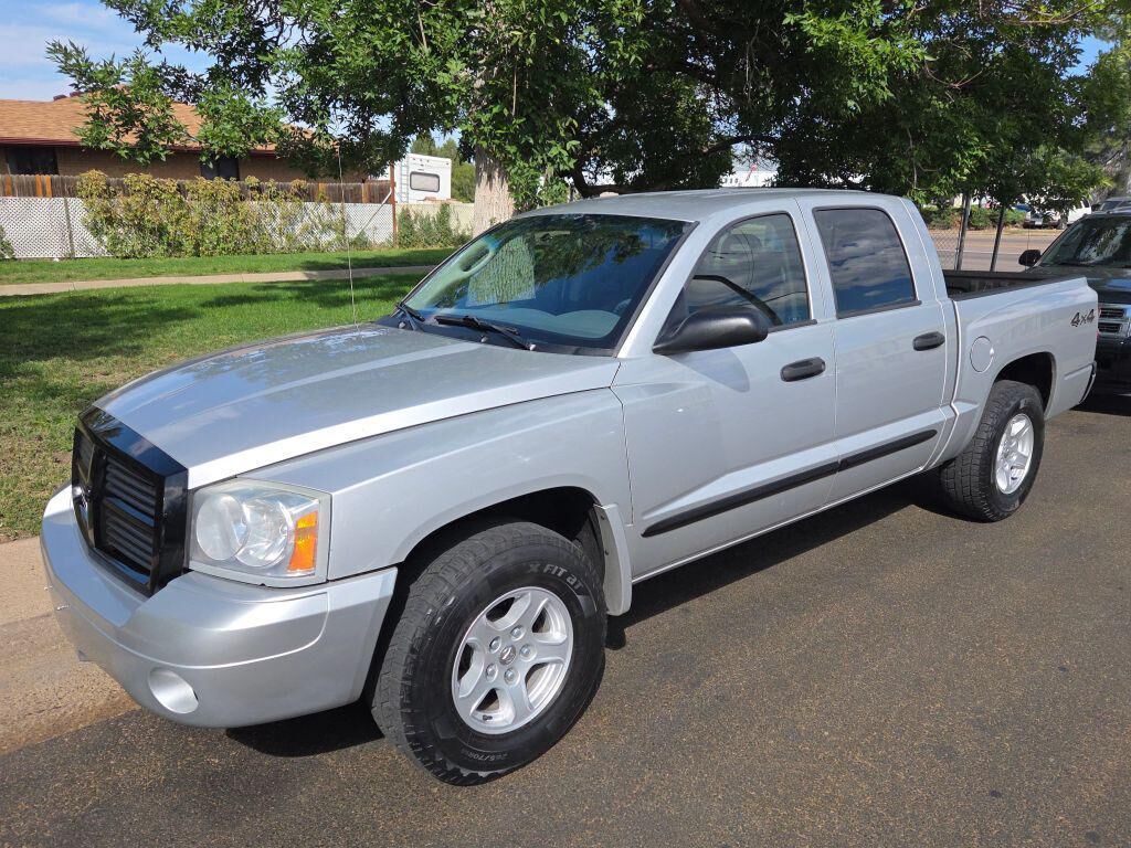 2005 DODGE Dakota