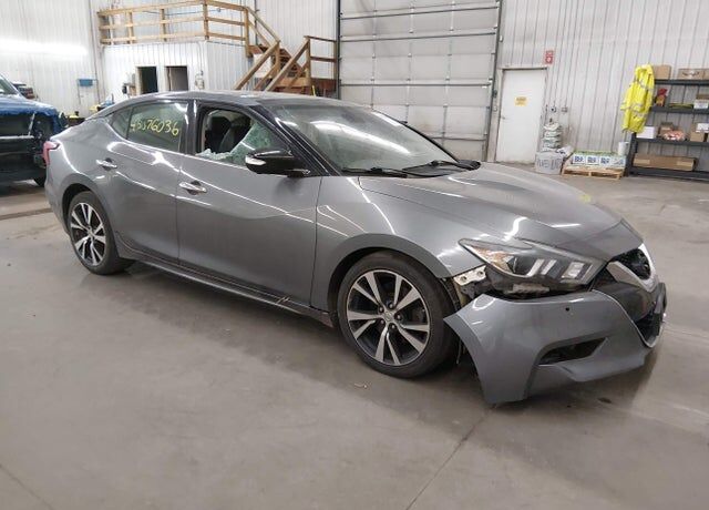 2017 NISSAN Maxima