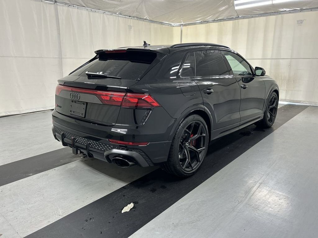 2025 Audi RS Q8