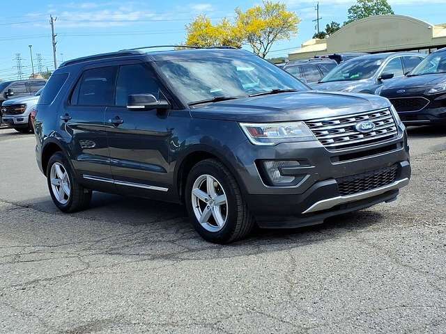 2017 FORD Explorer