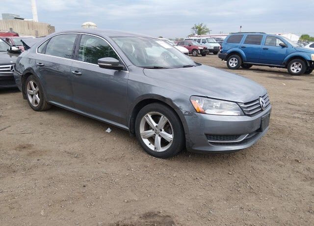 2015 VOLKSWAGEN Passat