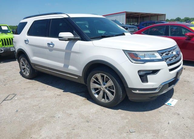 2018 FORD Explorer