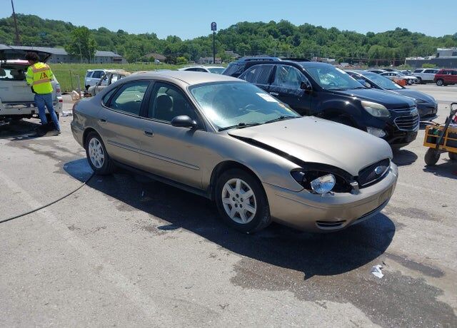 2005 FORD Taurus