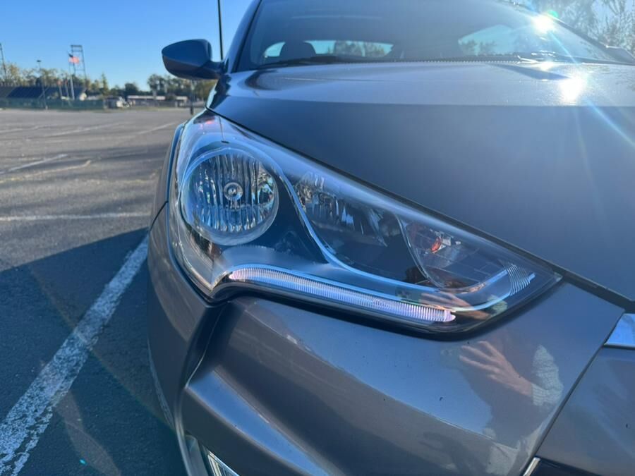 Hyundai Veloster