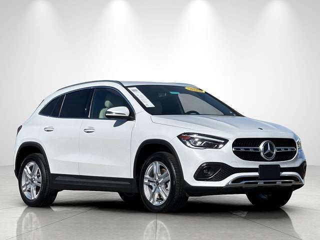 2022 MERCEDES-BENZ GLA-Class