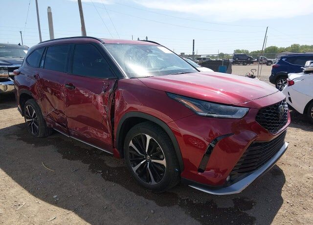 2022 TOYOTA Highlander