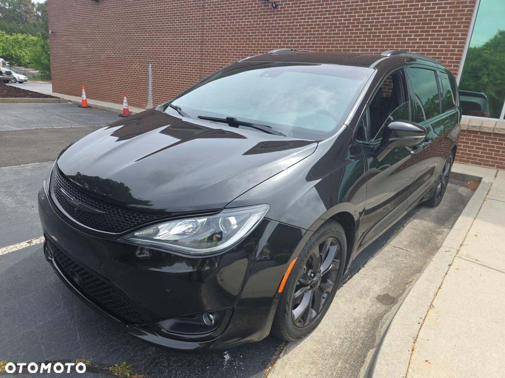 2020 CHRYSLER Pacifica