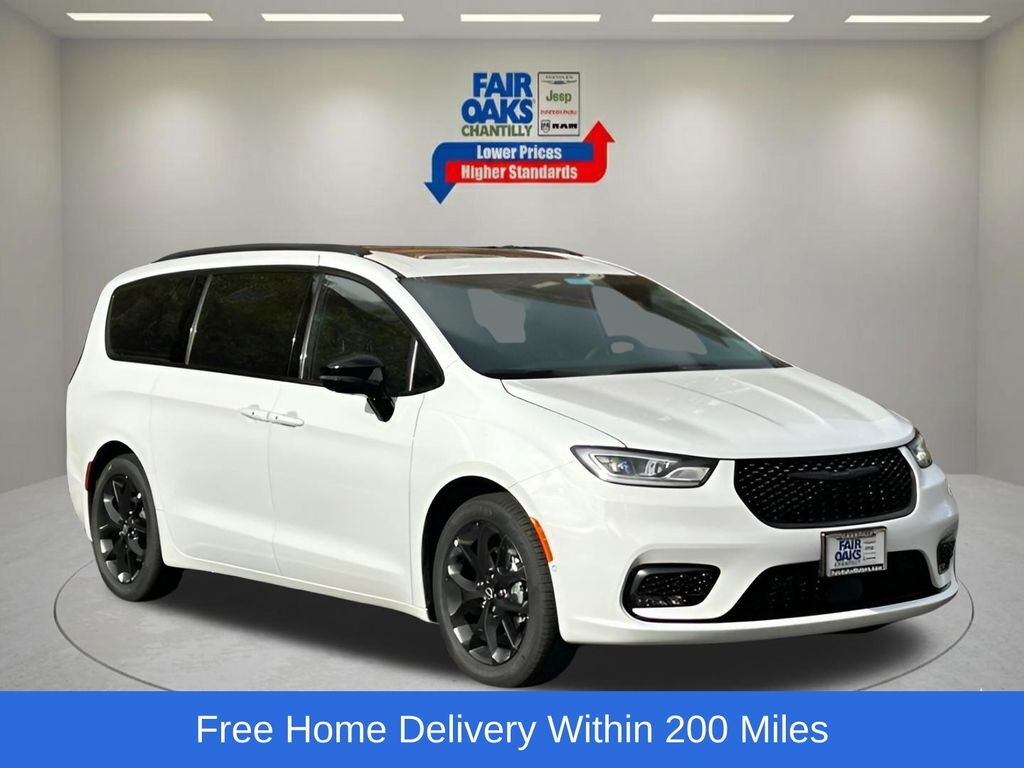 2026 CHRYSLER Pacifica