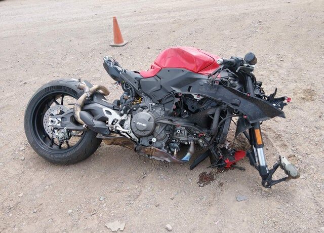 2025 DUCATI Superbike