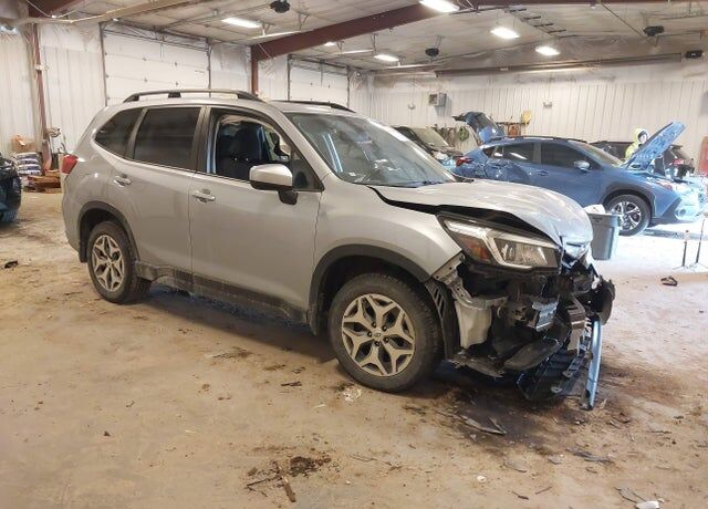 2020 SUBARU Forester