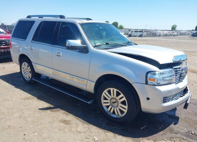 2013 LINCOLN Navigator
