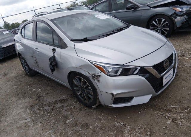 2022 NISSAN Versa