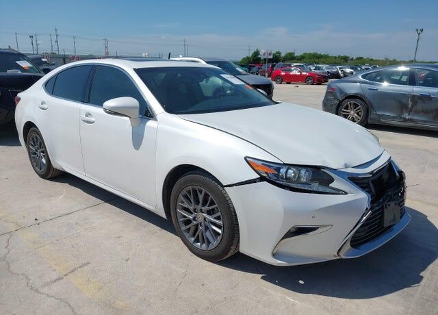 2018 LEXUS ES
