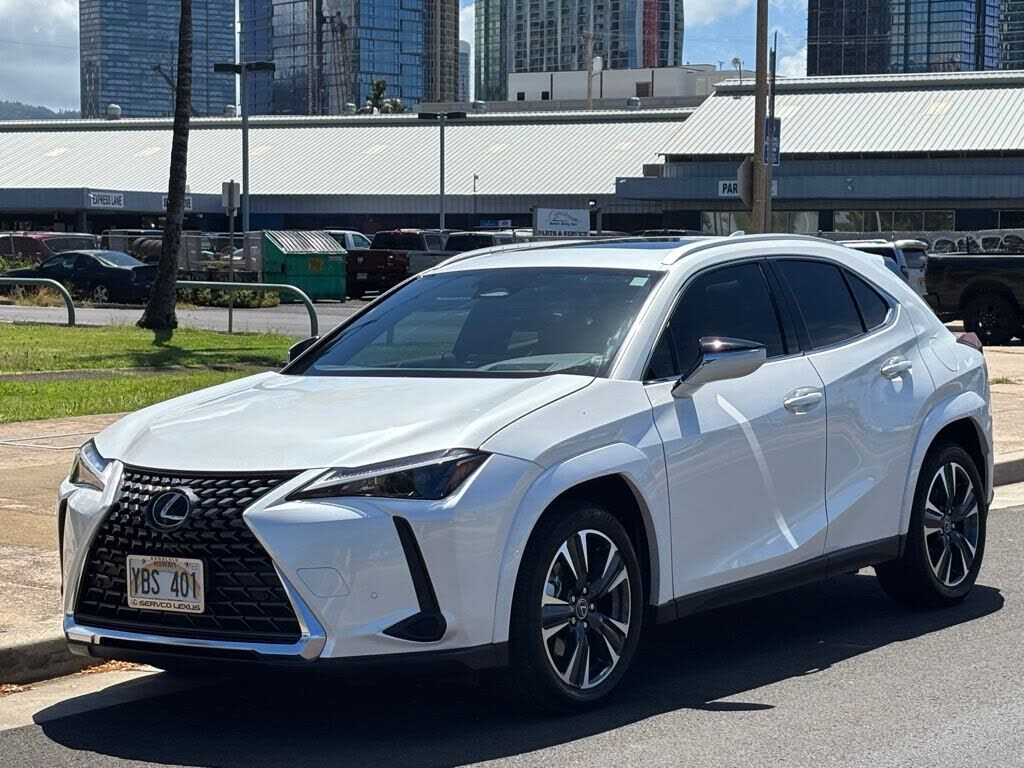 2025 LEXUS UX