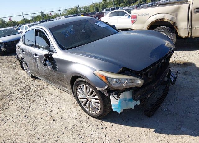 2015 INFINITI Q70L