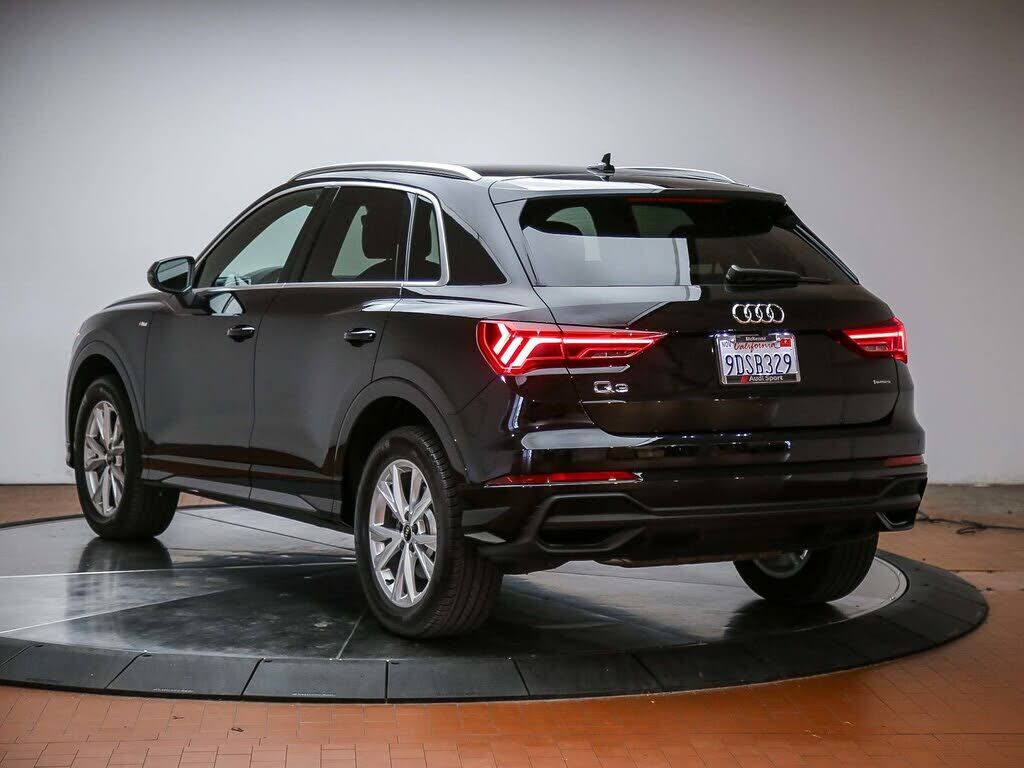 2022 Audi Q3