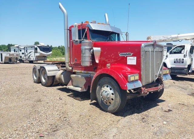 2004 KENWORTH W900
