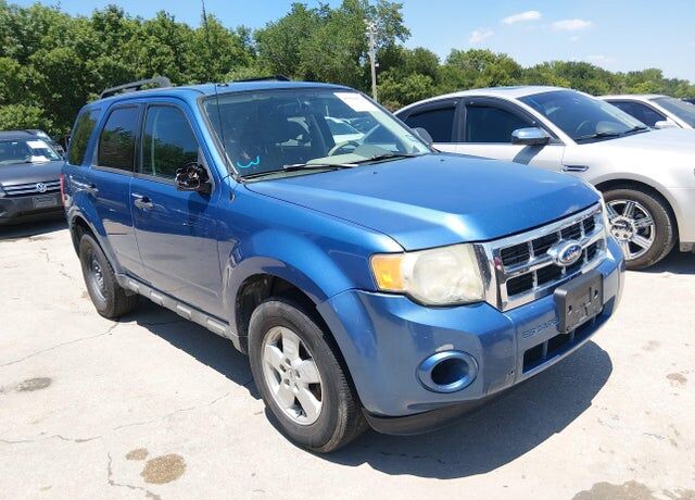 2010 FORD Escape