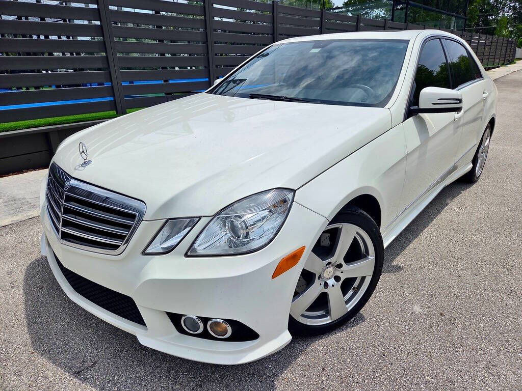 2010 MERCEDES-BENZ E-Class