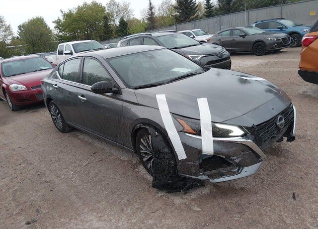 2024 NISSAN Altima