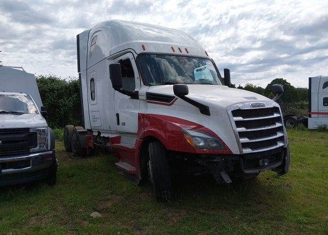 2022 FREIGHTLINER New Cascadia 126" Sleepercab