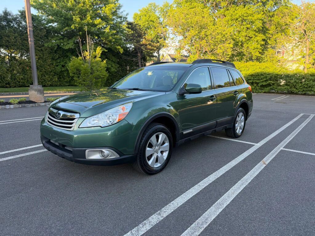 2012 SUBARU Outback