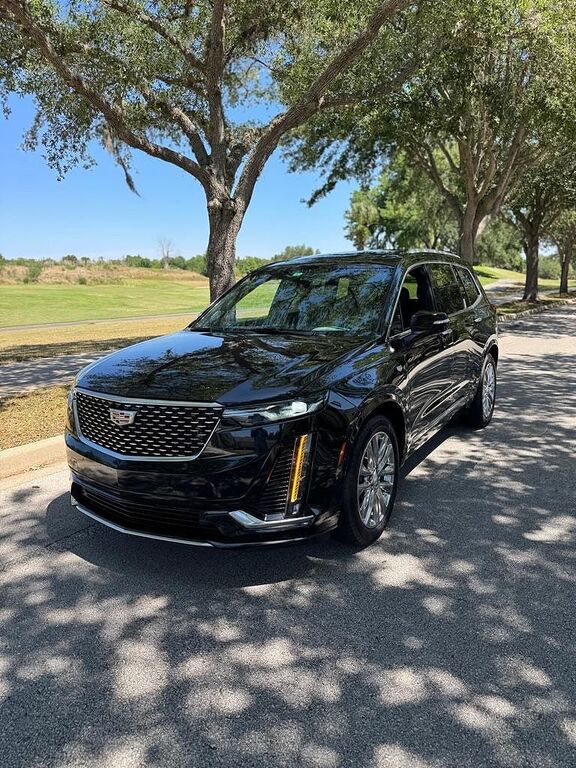 2021 CADILLAC XT6