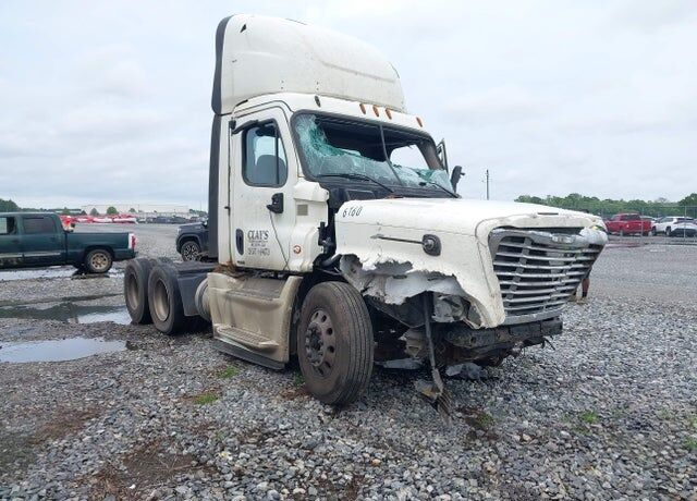 2018 FREIGHTLINER Cascadia