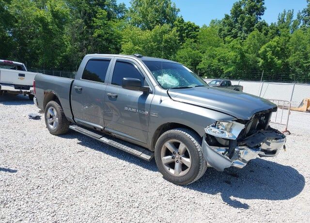 2012 DODGE Ram
