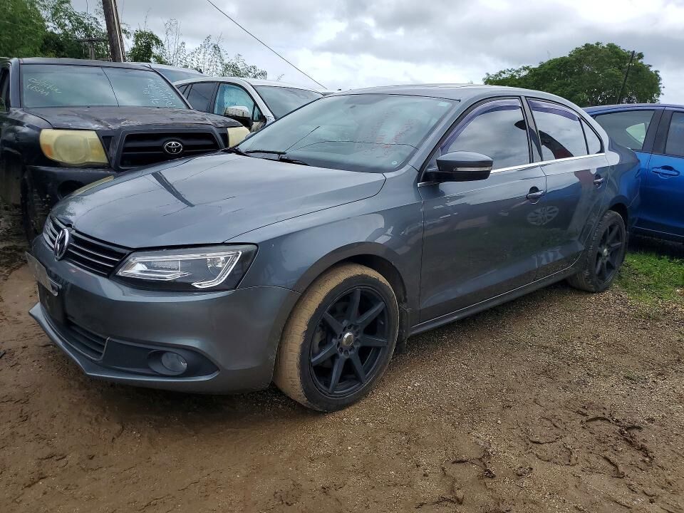 2013 VOLKSWAGEN Jetta