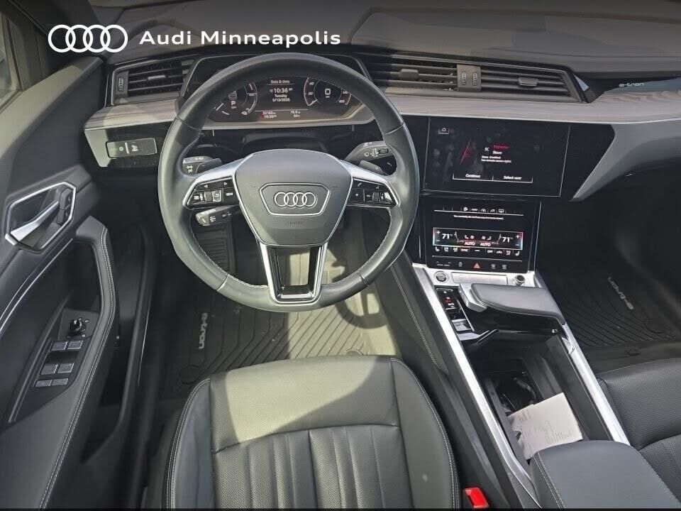 2024 Audi Q8