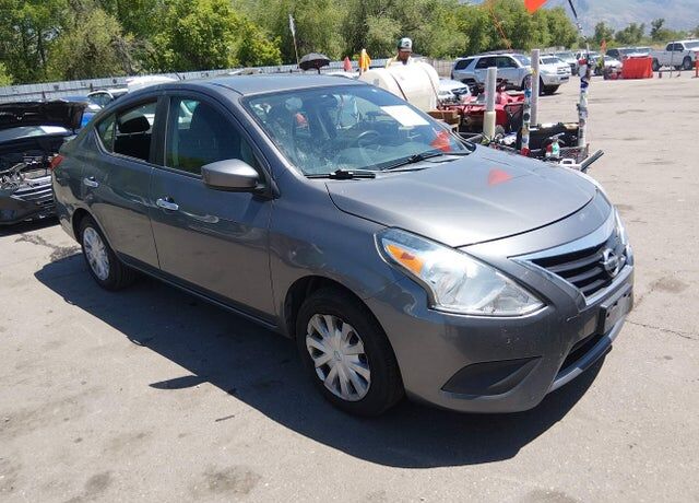 2019 NISSAN Versa