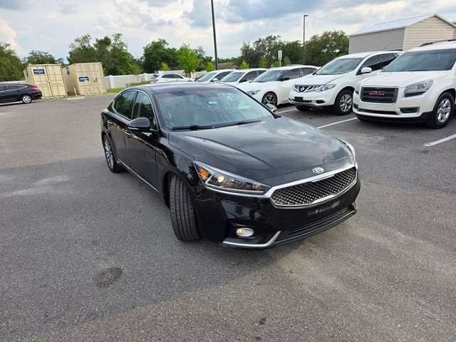 2017 KIA Cadenza