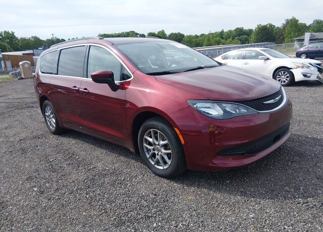 2021 CHRYSLER Voyager