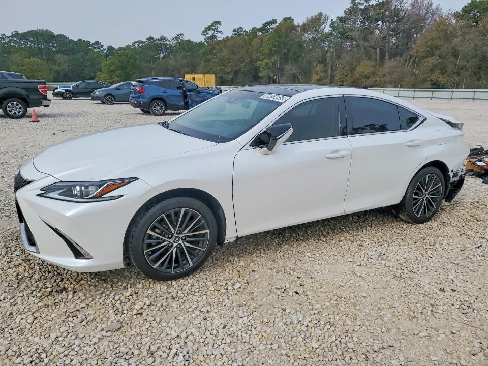 2025 LEXUS ES