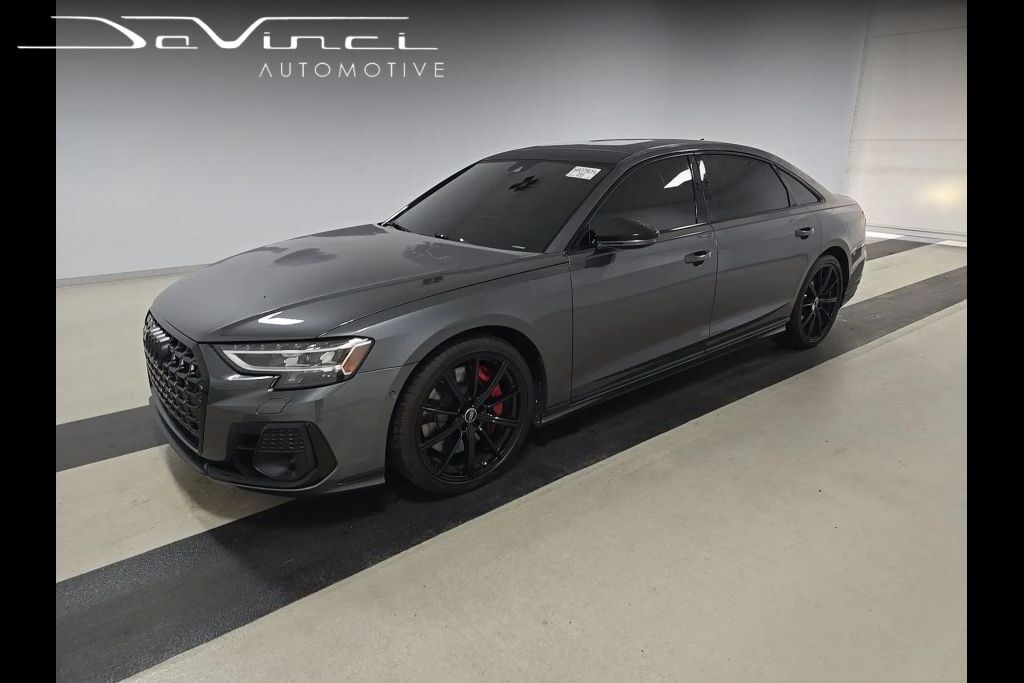 2023 AUDI S8
