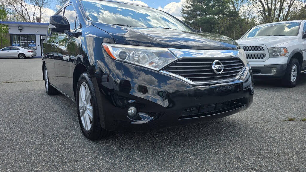 2013 NISSAN Quest