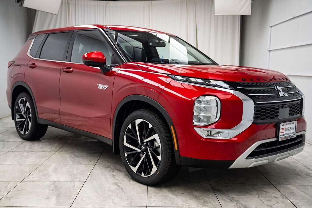 2025 MITSUBISHI Outlander