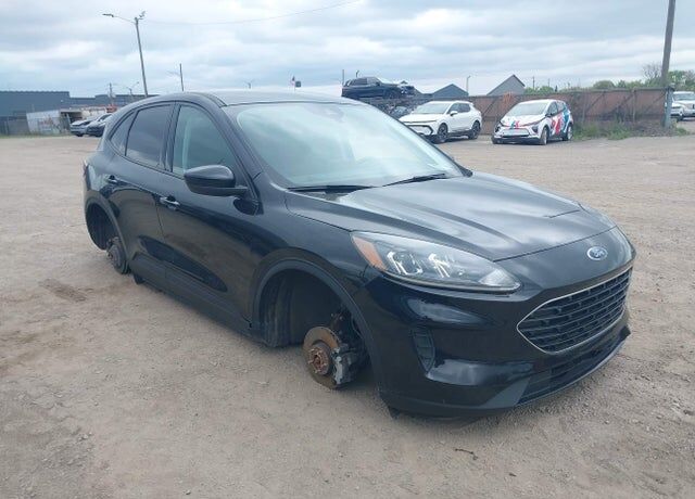 2021 FORD Escape