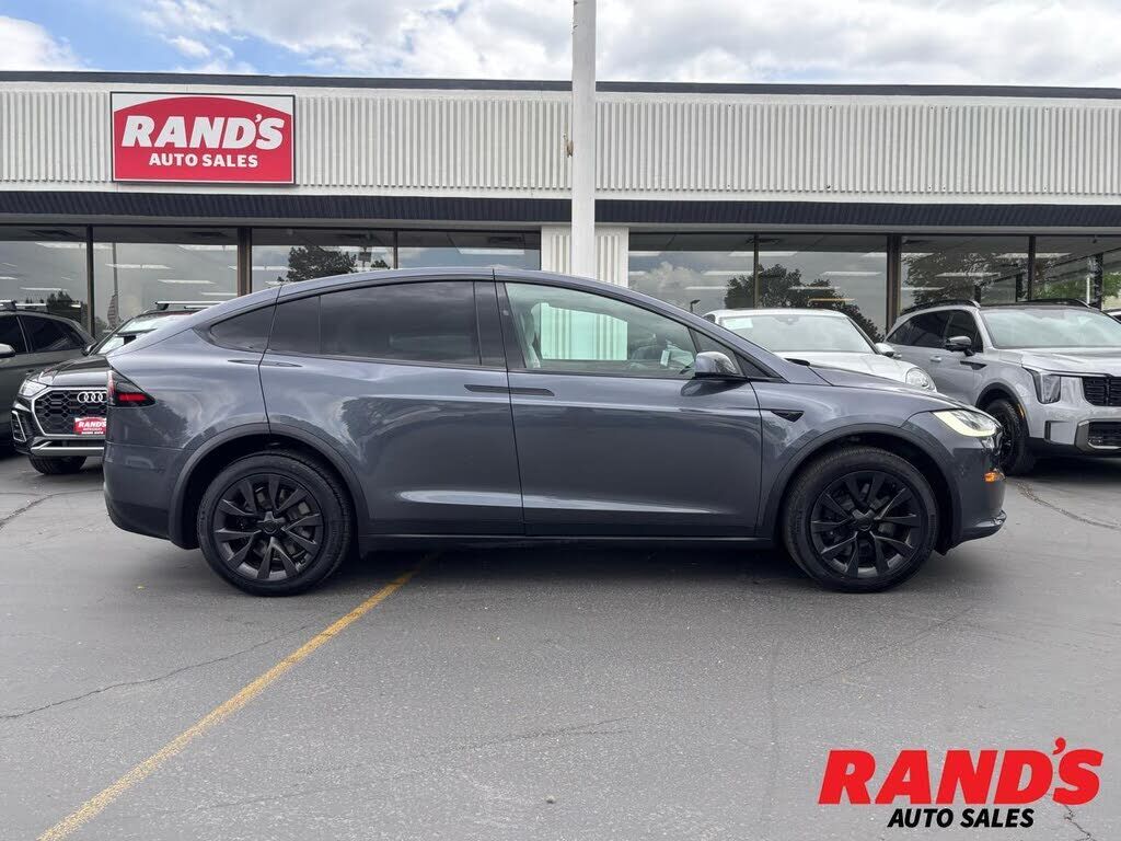 2022 TESLA Model X