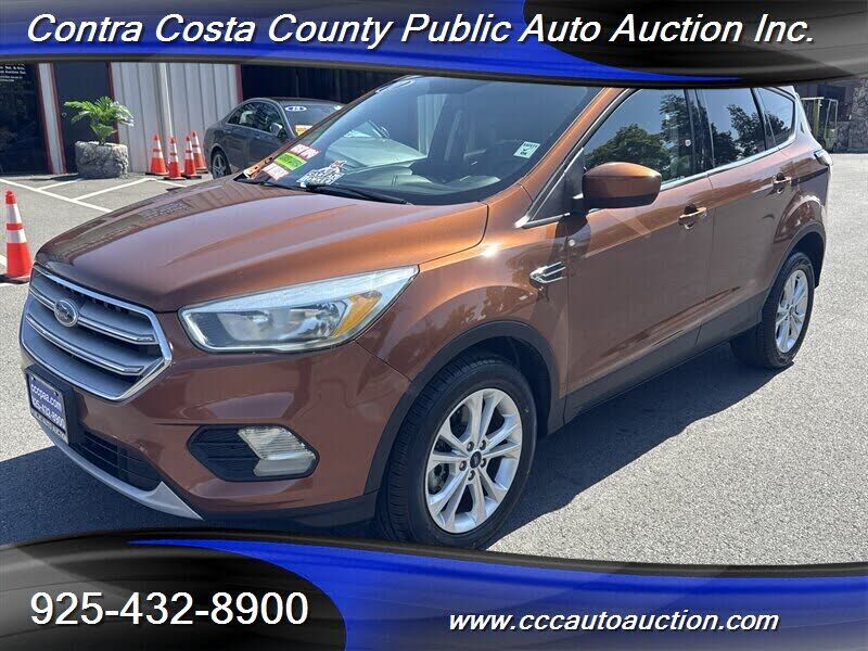 2017 FORD Escape