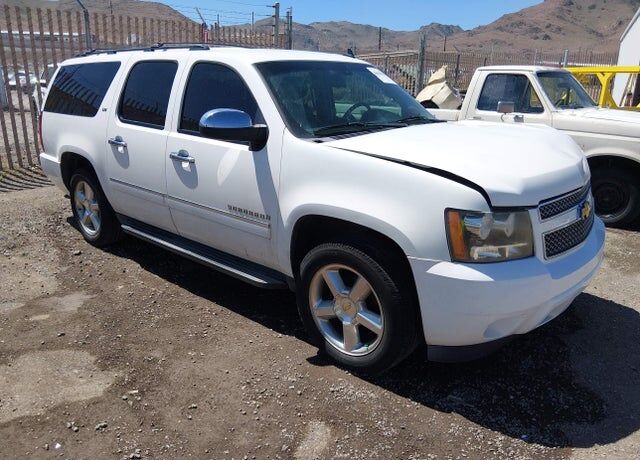 2013 CHEVROLET Suburban