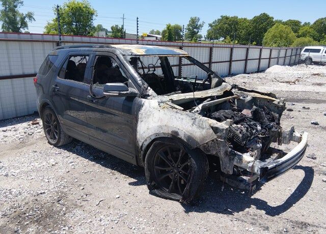 2017 FORD Explorer