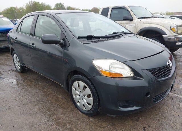 2009 TOYOTA Yaris