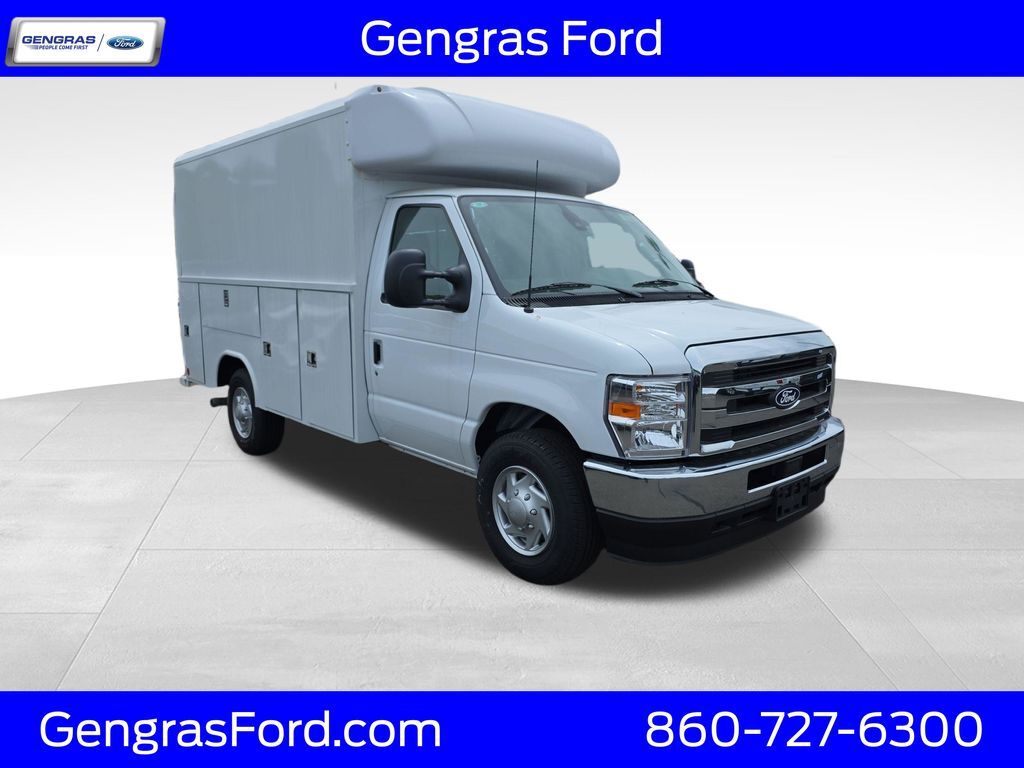 2026 FORD E-350
