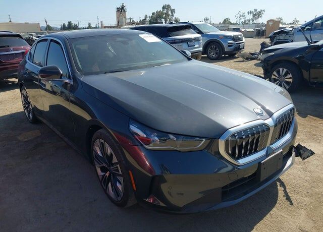 2024 BMW i5