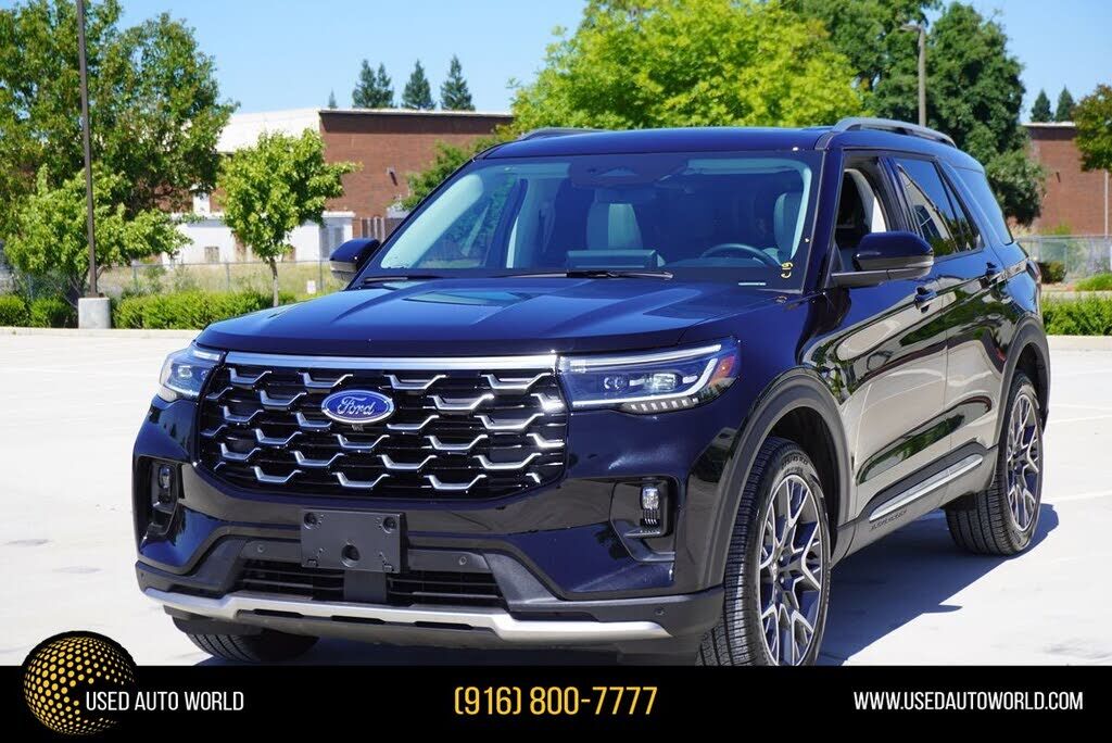 2025 FORD Explorer