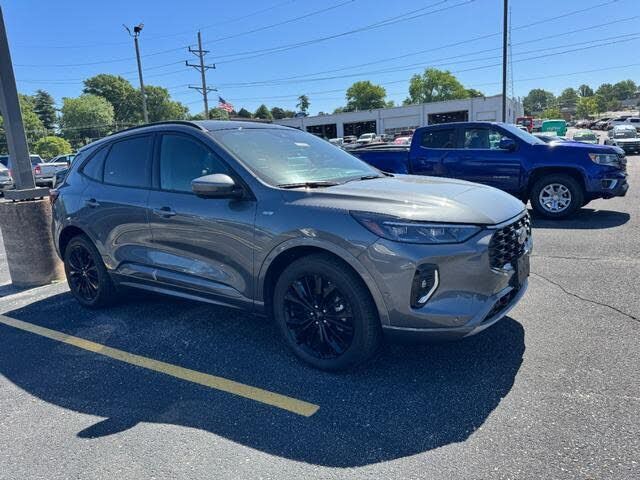2023 FORD Escape