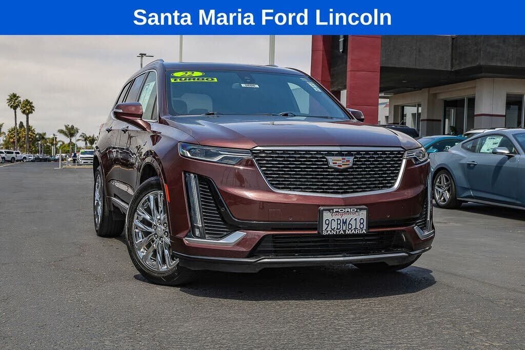 2022 CADILLAC XT6